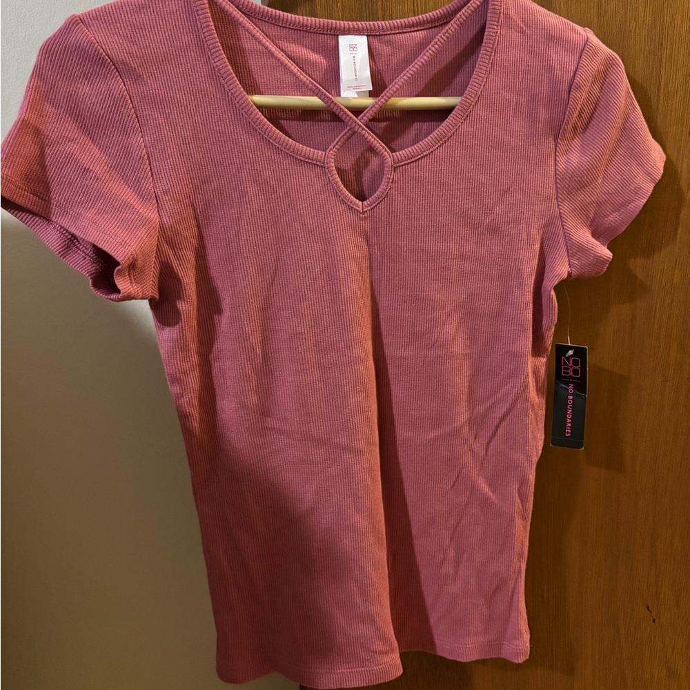 Juniors No Boundaries Pink Short Sleeve Baby Tee Size Medium NWT